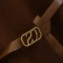 デザイン性のあるニットワンピース【レイヤード風・アプリケーション付き・冬用】（セットアップ対応）