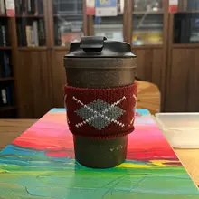 温度を保つ！毛糸製カップカバー【コーヒー・マグ・ティーカップ用・耳付きデザイン】