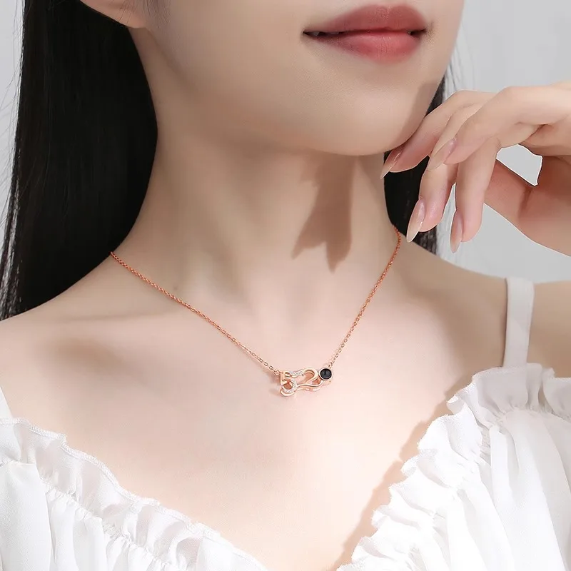 ツイストネックレス：シンプルな人工ズリコンネックレスのデザインと実用性