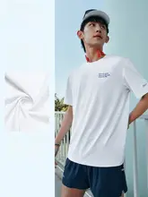 Xtep 背面デザインの速乾性Tシャツ【短袖・サマーランニング用・男性用】