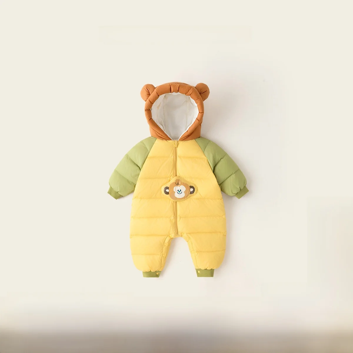 1歳冬寝るときの服：赤ちゃん用ダウンカバーオールの機能と選び方