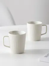 白色ストライプデザインの陶器製コーヒーカップ【シンプルスタイル・家庭用】