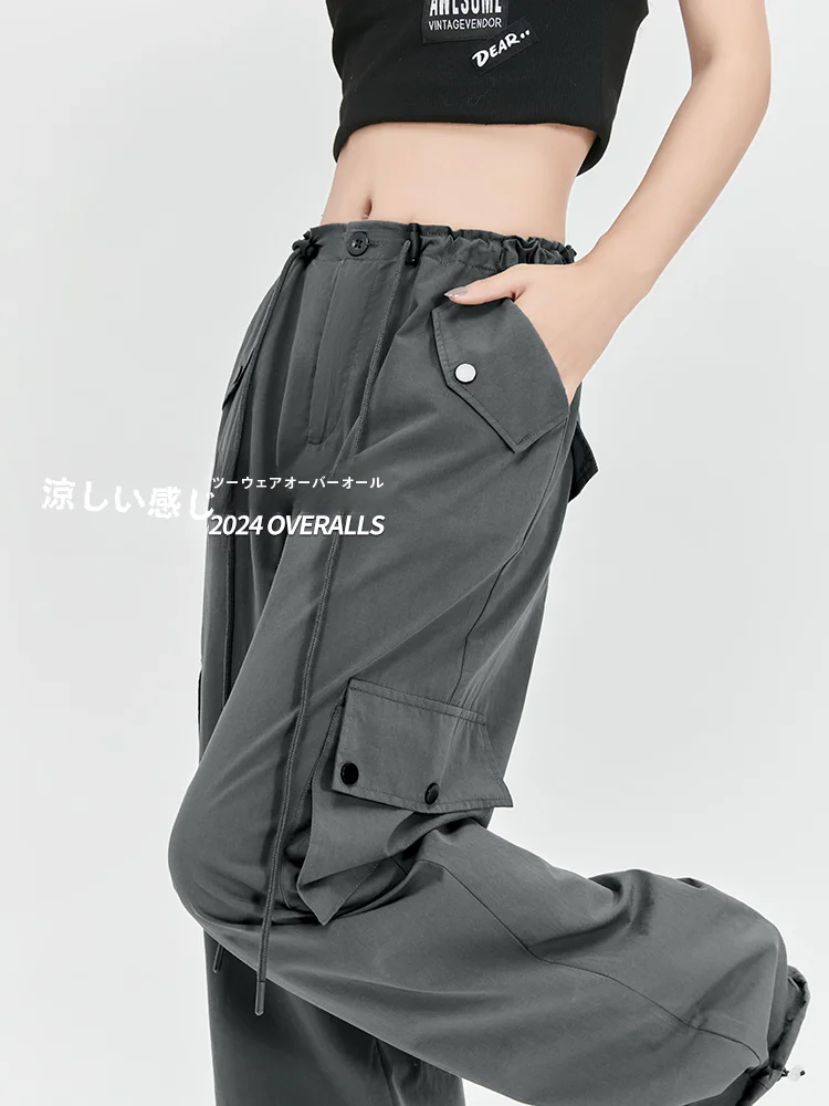 春コーデの基本としてのグレー工装パンツ レディース｜ハイウエスト・ワイドレッグスタイル