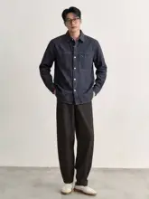 高密度テクスチャーのウォッシュ加工デニムシャツ【メンズ・カジュアル・長袖】