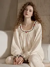 可愛らしい長袖ルームウェア【コットン素材・ゆったりシルエット・秋用】【セットアップ対応】