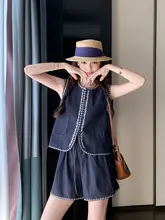 刺繍入りベストとショートパンツのコーディネート【初夏・韓国風・小柄向け】（セットアップ対応）