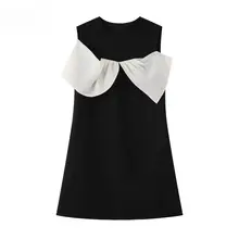 優雅な印象のノースリーブリボン付きワンピース【スリムフィット・夏用】