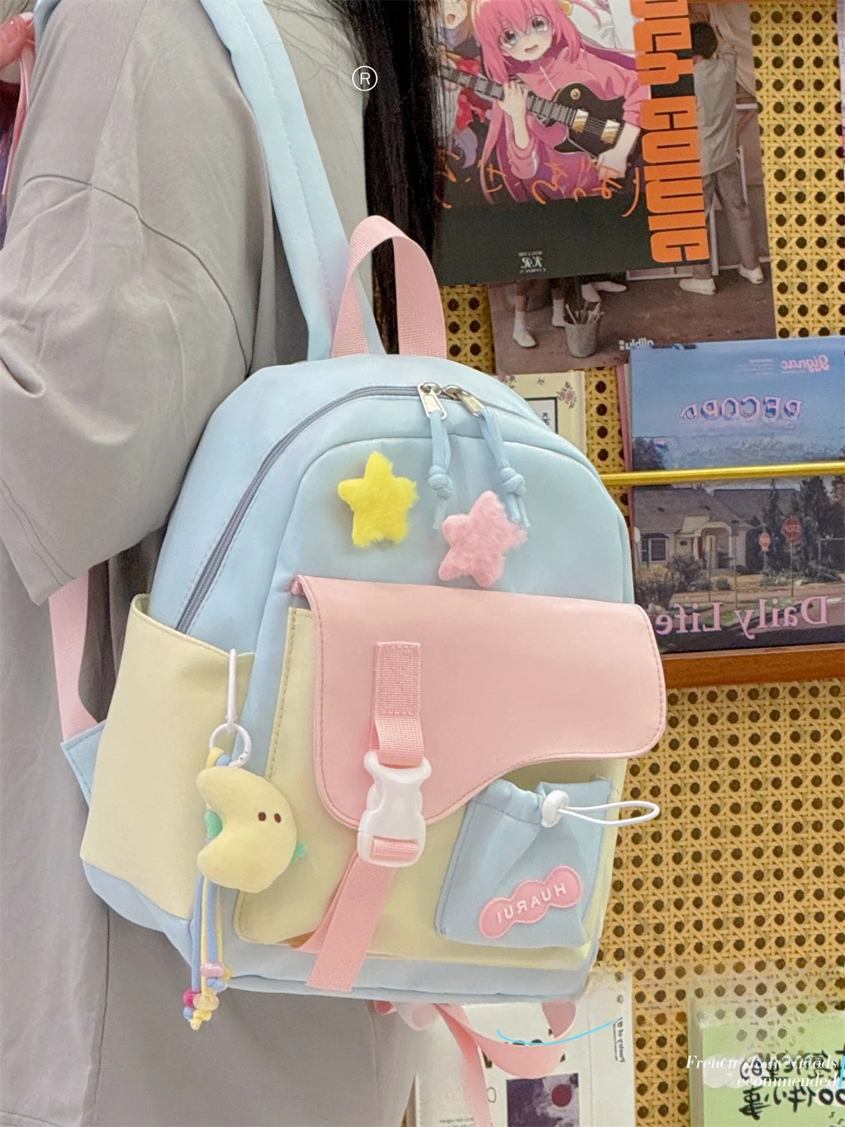 修学旅行 リュック おしゃれ 女の子 どう選ぶ？夏の暑さと通気性を両立するベストなアイテムは？