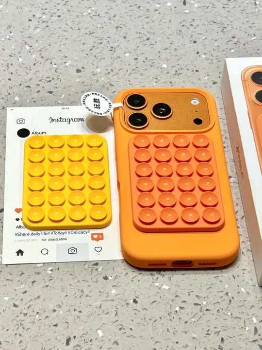 スマートフォン用シリコン製吸盤付きケース【オレンジ・全包タイプ・iPhone対応】