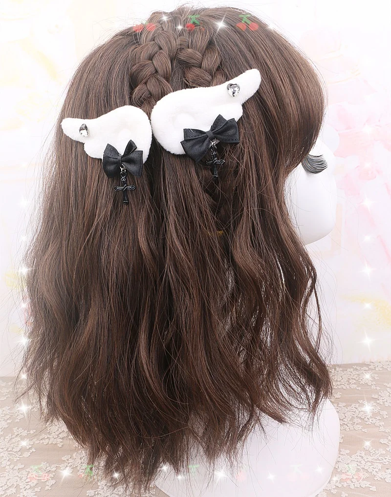 スキンヘッド おしゃれに合うアクセサリーは？今こそ注目すべき「Y2K風デザインのペンダントとヘアクリップ」