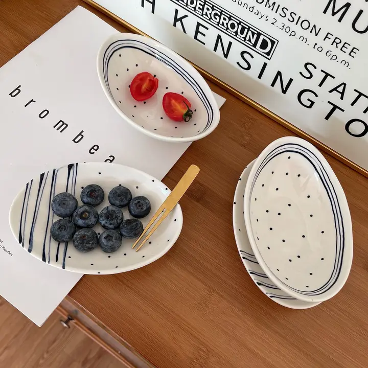楽しいクマのデザイン！ソース用小皿【インスタ映え・デザート・寿司・卵料理用】