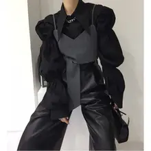 万能なランタンスリーブシャツとキャミソールの組み合わせ（セットアップ対応）