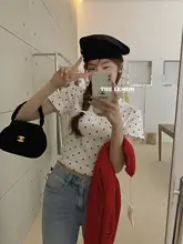 グレー水玉模様の短袖Tシャツ【体にフィット・女性用・春夏向け・ショート丈】