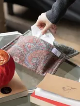 エレガントなデザイン！ペイズリー模様の浮き彫り刺繍ティッシュボックス