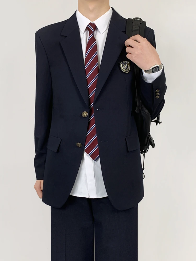 紺グレーのジャケット：木村叔アカデミックスタイルで春秋に最適な着こなし