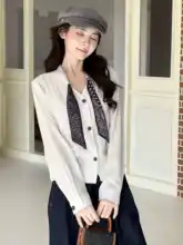 デザイン性のあるカジュアル長袖シャツ【ファッション・スリムフィット・女性用】