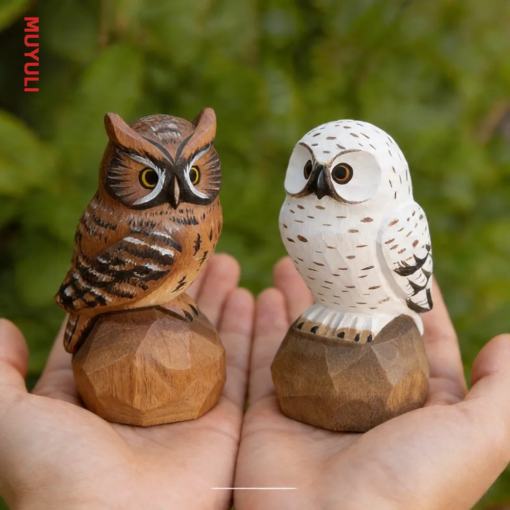 木彫りの熊アートを選ぶべきか？それともフクロウと小鳥の手作りデスクトップがより心を癒すのか？