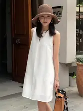 フレンチスタイル Vネック 白色 ワンピース【フィット・ノースリーブ・夏用】（セットアップ対応）