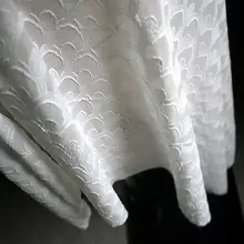 孔雀柄 春夏用透かし編みデザイン生地【ハート型模様・DIY向け・服装デザイン用】