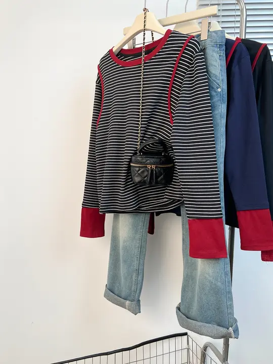 ツートンカラーのストライプコットン長袖Tシャツ【大きいサイズ・女性用・シンプルデザイン】（セットアップ対応）