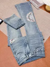 高腰刺繍入りフレアデニムパンツ【レディース・スリムフィット・カジュアル】