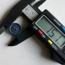 中程度の水色ダックブルーのボタン【コットン素材・直径15mm】
