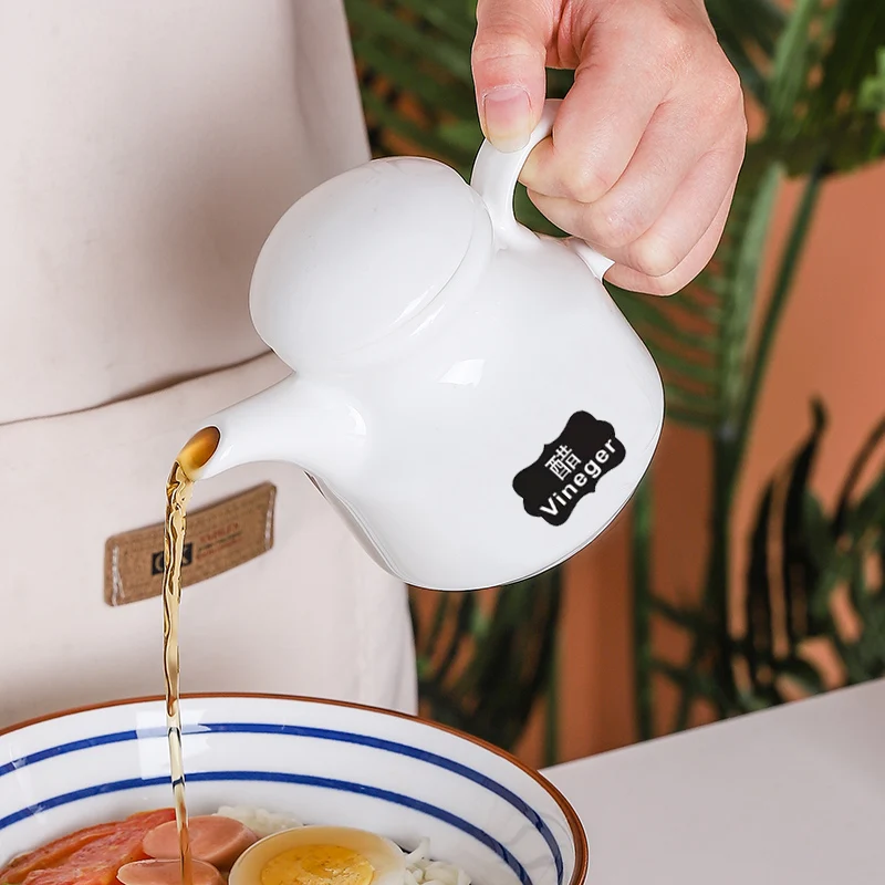 キッチンをスッキリ整理！収納グッズおすすめ｜木製カバーの温かみと伝統デザインが生む心の整理