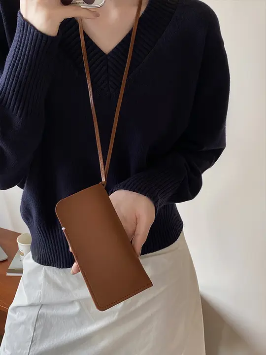 女性用レザー製ロングネックレス【多機能・眼鏡収納・サングラスクリップ付き】