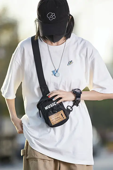 カジュアルな斜め掛けバッグ【夏用・シンプルデザイン・男女兼用】
