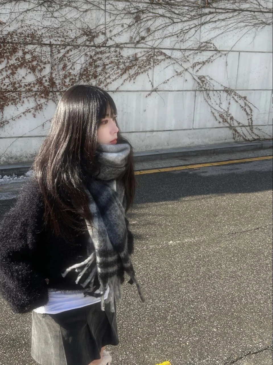 ジョンストンズ ストール 大判チェック フリンジデザイン 男女兼用 保暖性と着用シーンの実証