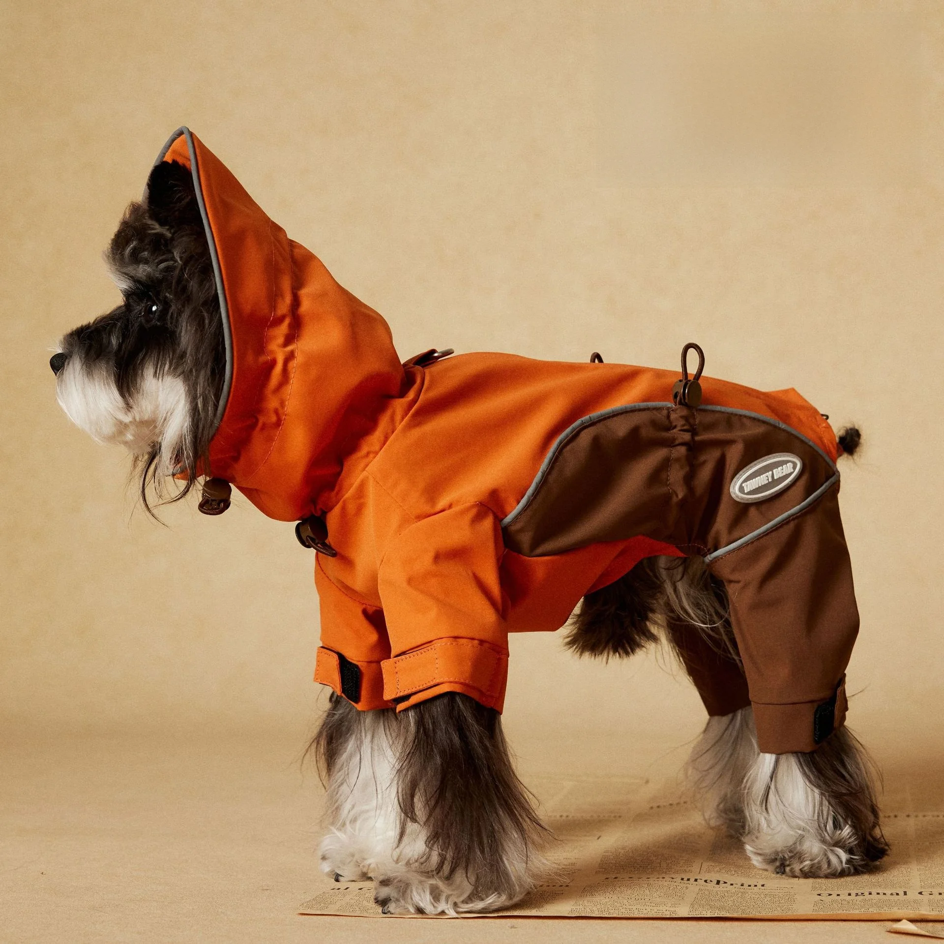 中 型犬 レインコート：TawneyBear マウンテンパーカー 四脚タイプの実用性とサイズガイド