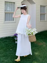 温柔なフレンチスタイルのフリル付きトップスとスカート【夏用・女性用】（セットアップ対応）