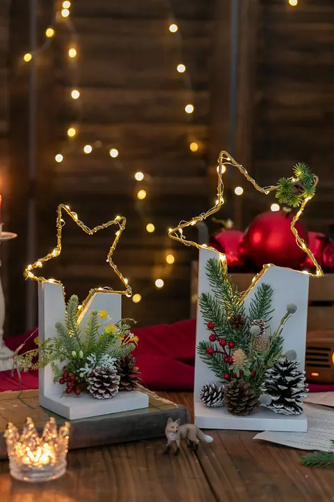 クリスマスツリー インテリア雑貨 アーティフィシャルフラワー スター 松ぼっくり LED ライトアップ 上品 玄関 お正月 迎春 ギフト
