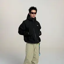 防水加工のバイカラー反射プリントアウター【アウトドア用・ゆったりシルエット・フード付き】