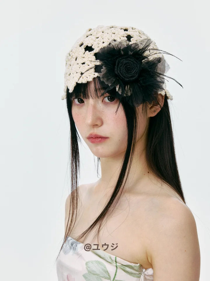 春夏秋にぴったり！リーフデザインのクロシェニットキャップ【透かし編み・カジュアルスタイル】