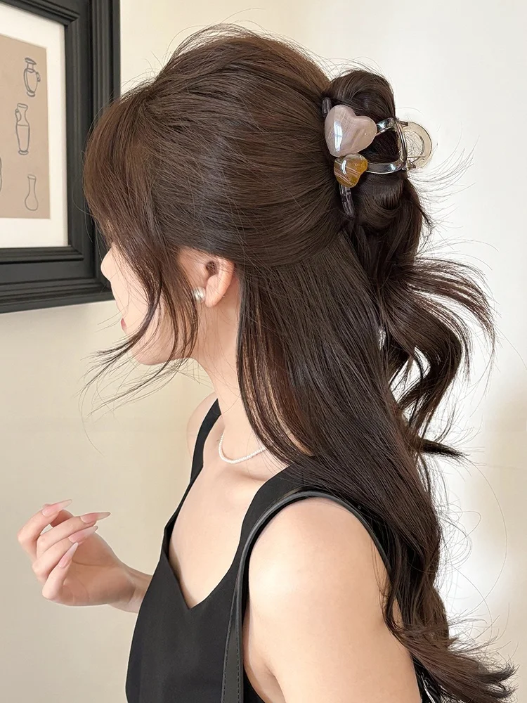 くすみピンクリップとは？ショートヘアアレンジ不器用向けの実用性と使い方を解説