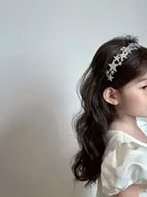 細かい輝きの星柄子供用ヘアバンド【高級感あるデザイン・圧迫感のないタイプ・女の子用】
