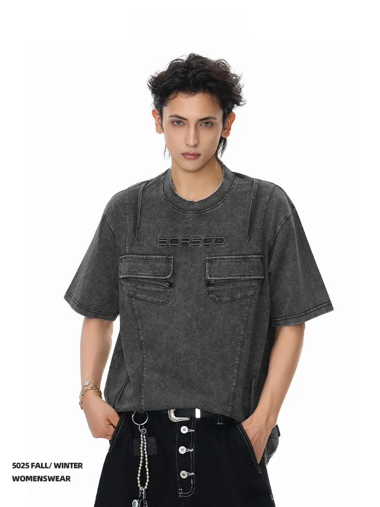 白Tシャツ 似合う 男 にぴったりな5選：なぜシンプルな白が今、男性のファッションを支えているのか？