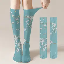 春秋用の印花ニーハイソックス【可愛いアニメデザイン・白色・白鹅绒素材】