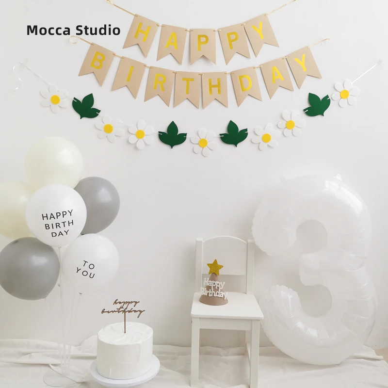 子供の誕生日に最適なバルーン背景装飾：のぼり旗制作のためのインスタ風デザイン