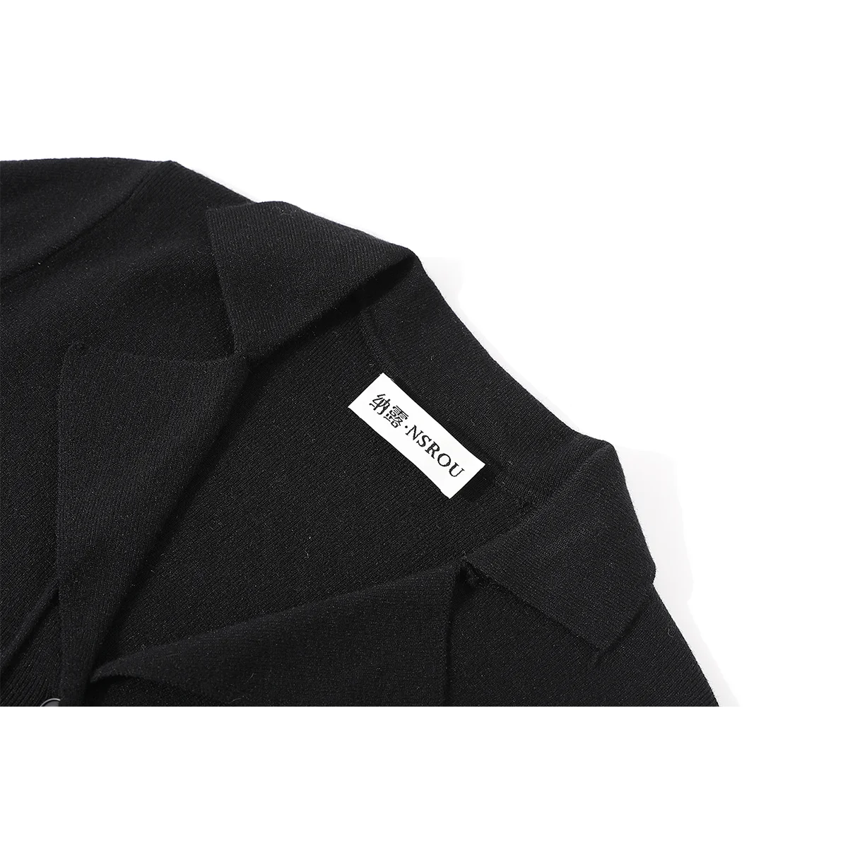 洗練されたデザインのロングカーディガンTシャツ：秋用の通勤風スタイルに最適な修身型アイテム