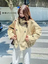 カーキ色のショートトレンチコート【春用・韓国風・カジュアルデザイン】