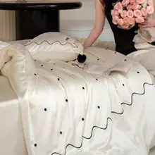 高級感あるシンプルな  夏用ライセールコットンの四件套【エレガントな刺繍・ドット柄・ボール付き・取り外し可能】（セットアップ対応）