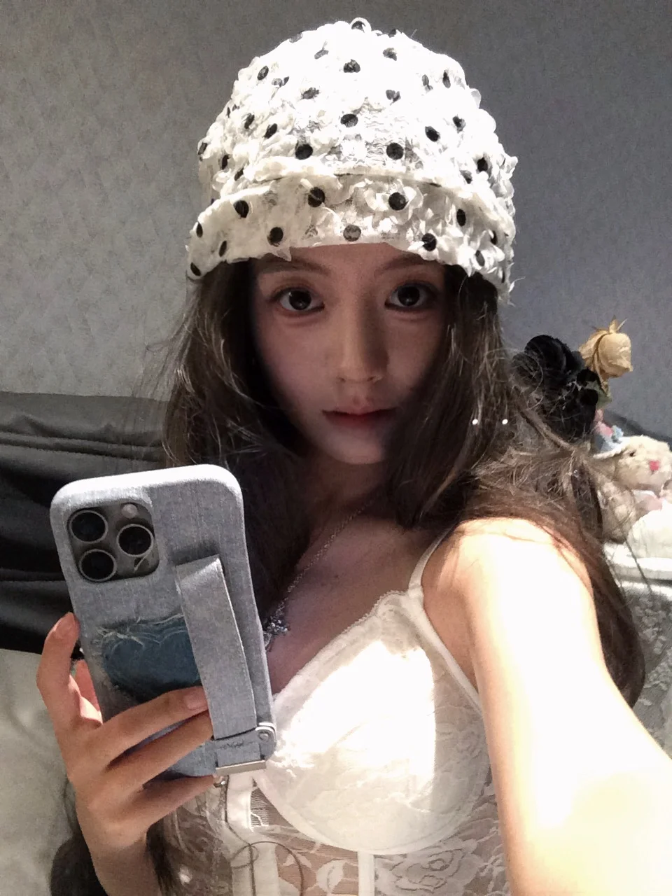 「きれいめコーデ」に合うキャップは？夏の通気性と可愛さを両立する白いレースドットキャップの選び方