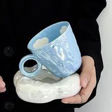 手描きの青空雲デザイン陶器カフェカップ【可愛いフォルム・ディッシュ付き】