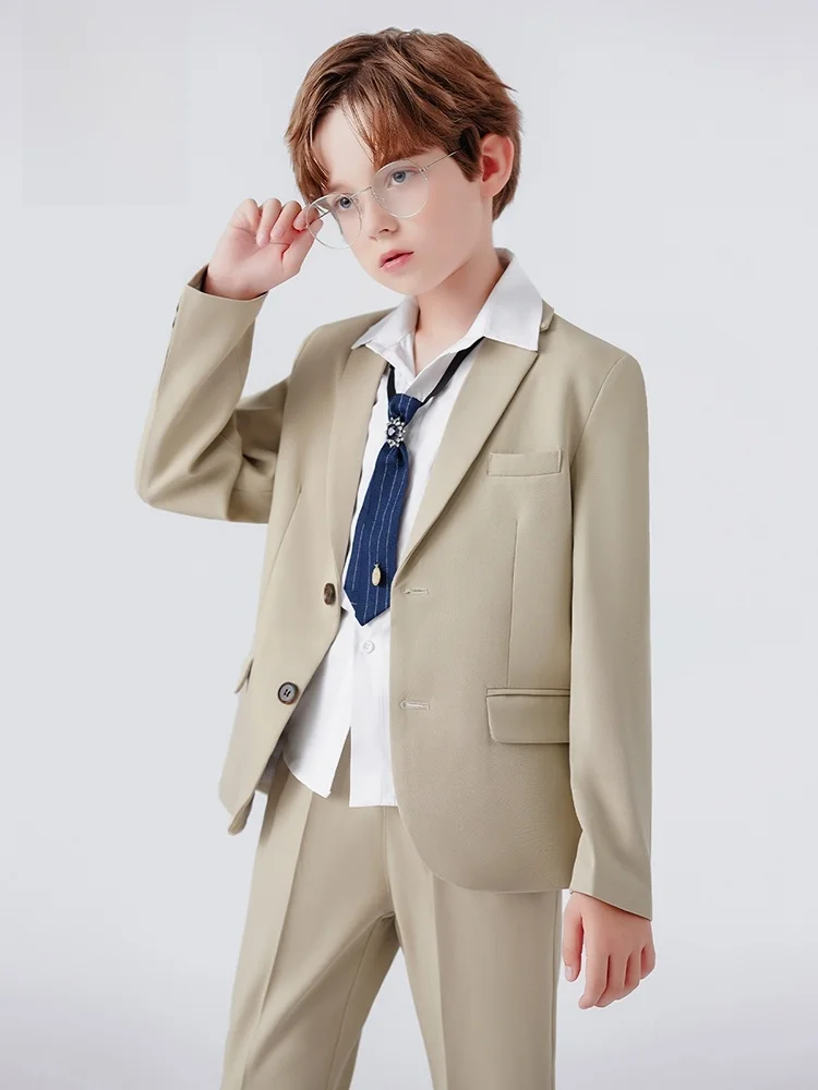 男児用ブレザー風ジャケット【カジュアル・花童用・春用】：七五三準備における実用性とスタイルのバランス
