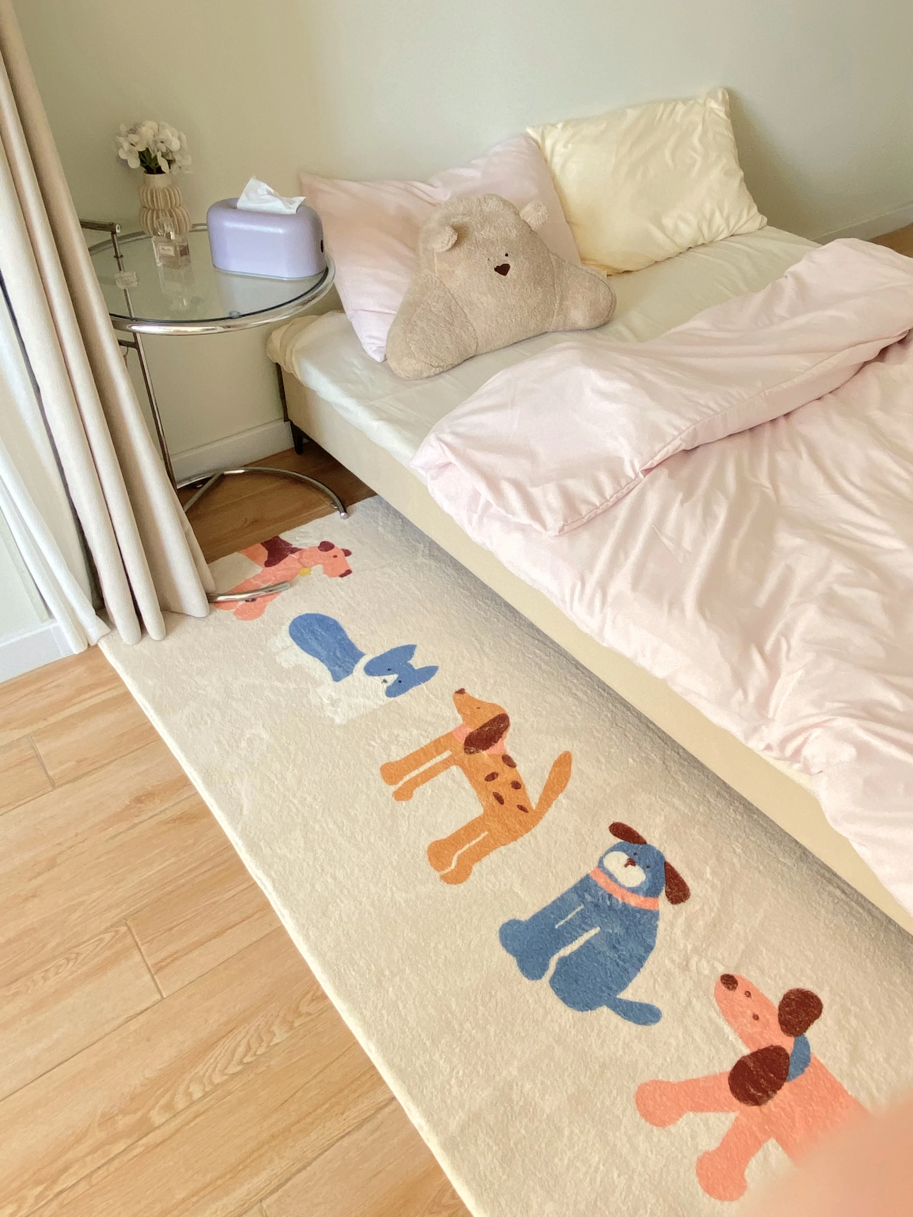 犬用タイルカーペットの選び方：カートゥーンデザインの子供部屋用ラグを実際の使い方で解説