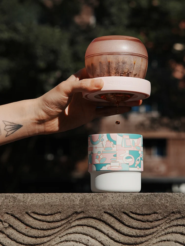 コーヒー紙コップを選ぶべき理由は？実は「紙」ではなく「スタイリング」が鍵だ