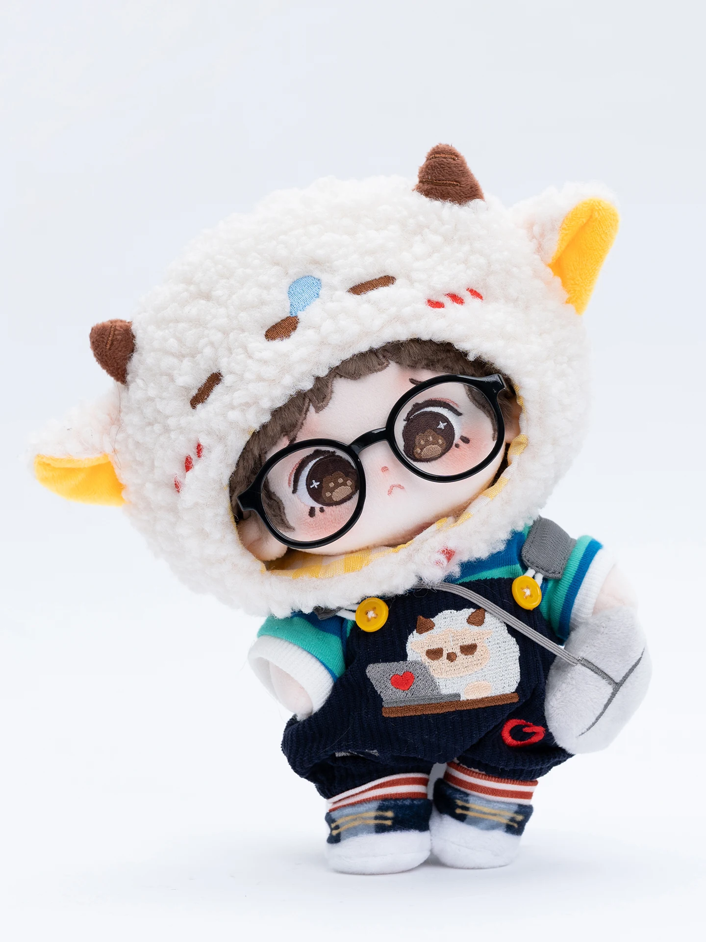 1歳半の男の子にあげる嬉しいプレゼントは？オリジナルデザインのぬいぐるみ服がベスト！