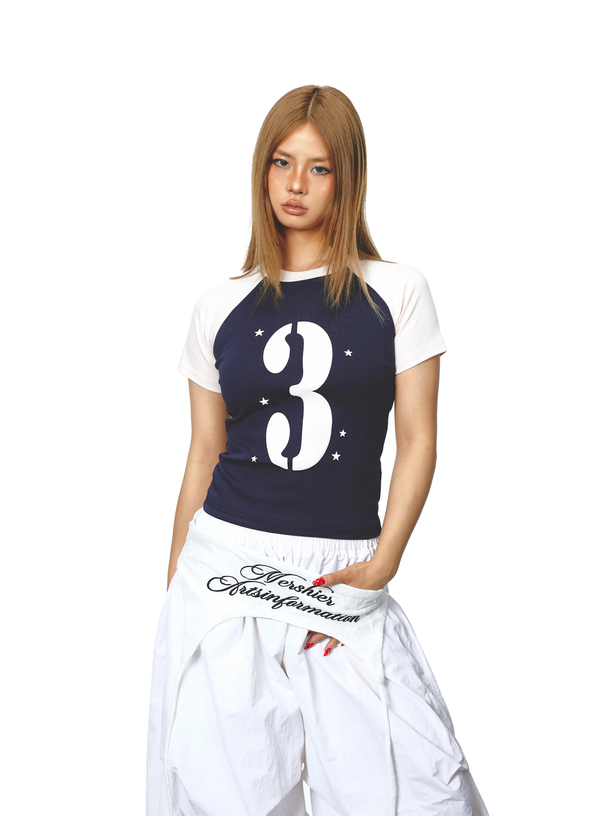 カラーブロックデザインのラウンドネック半袖Tシャツ【アメリカンスタイル・フィット感あり・ショート丈】